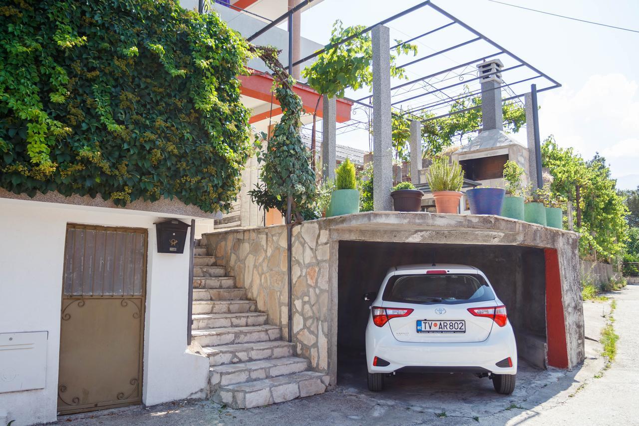 Apartmani Petar Tivat Bagian luar foto