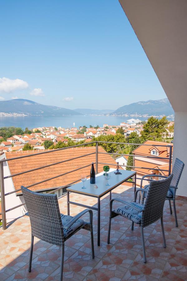 Apartmani Petar Tivat Bagian luar foto