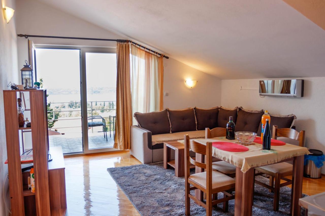 Apartmani Petar Tivat Bagian luar foto